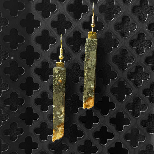 King Monarch Gold Mine Pyrite Earrings [CASCADE CUT] INNER EARTH Stone Resin Jewelery
